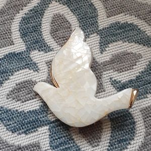 Dove Pendant w/ Mother of Pearl Overlay